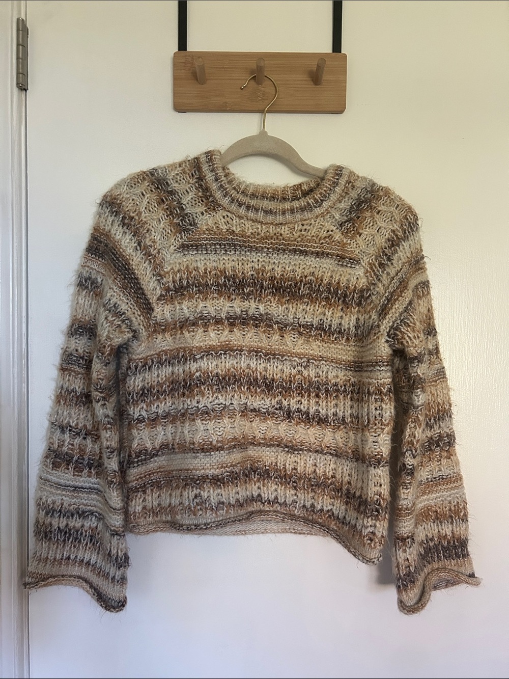 Women’s cropped sweater size small